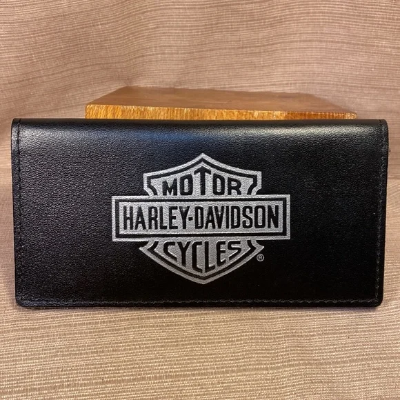 Harley-Davidson Cycles made in USA 🇺🇸 leather